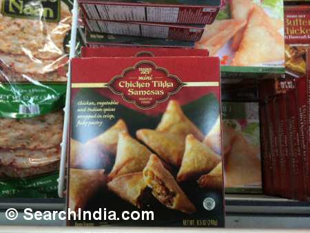 Chicken Tikka Samosa Appetizer and Naan - Image © SearchIndia.com